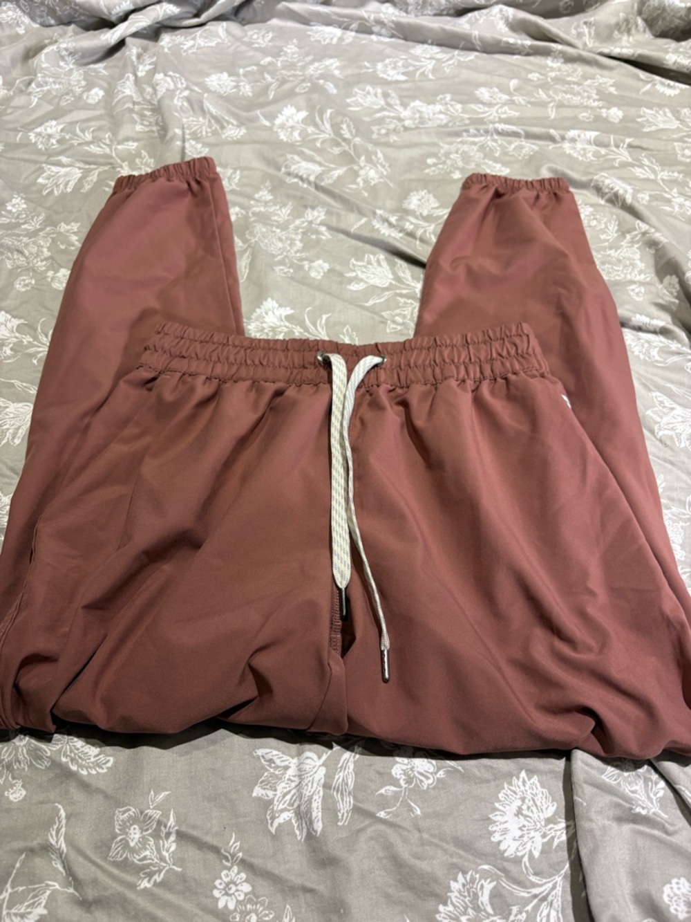 Vuori clay active joggers XS rise shine